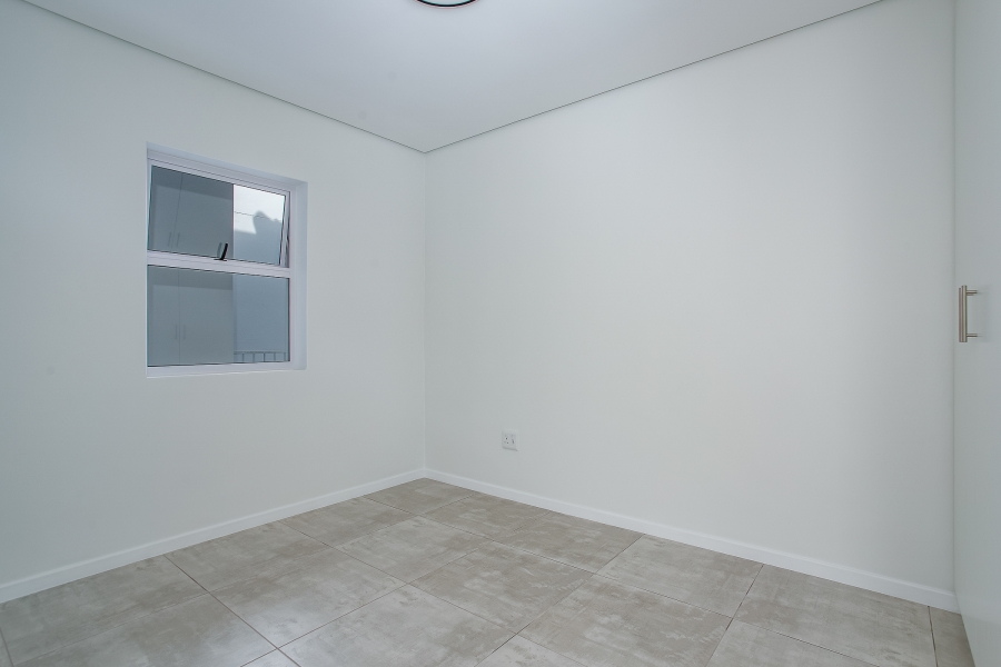 To Let 2 Bedroom Property for Rent in Honeydew Country Estate Western Cape